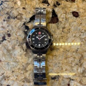 Wenger Swiss Military 79076 Black and Silver Watch